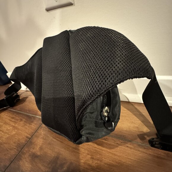 Mountain Equipment Co-Op Hiking & Camping Waist Pack – Black/Blue - Picture 6 of 7